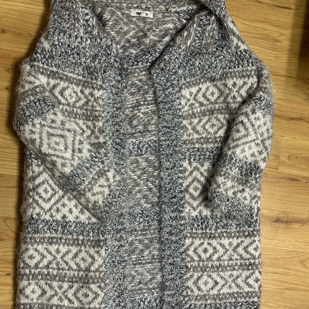 BB Dakota Black and Cream Geometric Cardigan